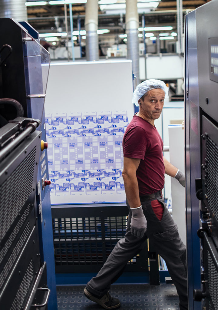Le rôle principal de lâanimateur dâéquipe maintenance est dâorganiser la maintenance sur un secteur de production ou de fabrication.